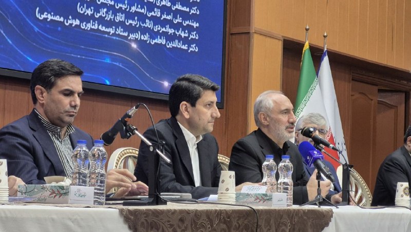 وزیر ارتباطات: مردم در جنگلی از سامانه‌های دولتی گم شده‌اند