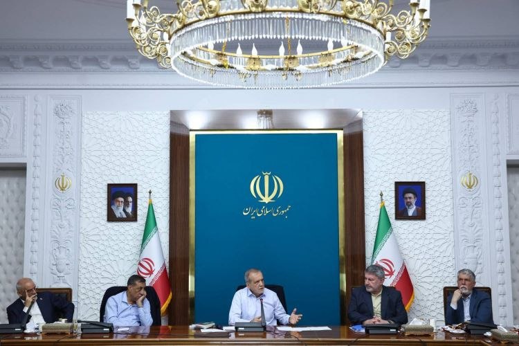 پزشکیان در شورای اطلاع‌رسانی: از ظرفیت رسانه‌ها برای تحقق عدالت و مدیریت انرژی استفاده کنیم