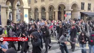 فرانسه در بحران داخلی؛ پلیس ضدشورش معترضان پاریس را متفرق کرد