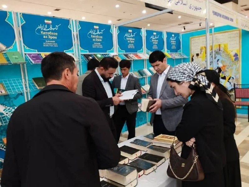 حضور گسترده ایران در نمایشگاه‌های کتاب باکو و دوشنبه