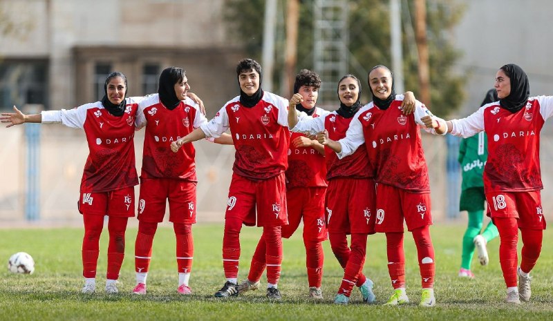 لیگ فوتبال زنان؛ صدرنشینی پرسپولیس در آستانه دربی و کامبک استقلال مقابل سپاهان