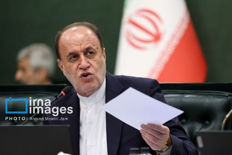 حاجی‌بابایی: تنها دوقطبی واقعی، ایران در برابر آمریکاست