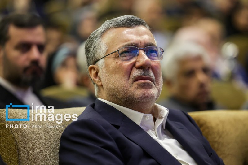 وزیر بهداشت در نشست کمیسیون مجلس به ۳۲ سؤال نمایندگان پاسخ می‌دهد