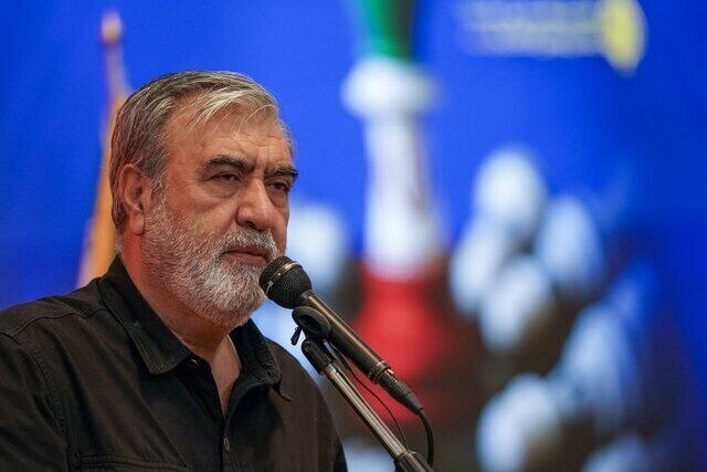 عزیزی: هر خطای دشمن، پاسخی پشیمان‌کننده‌تر به دنبال دارد