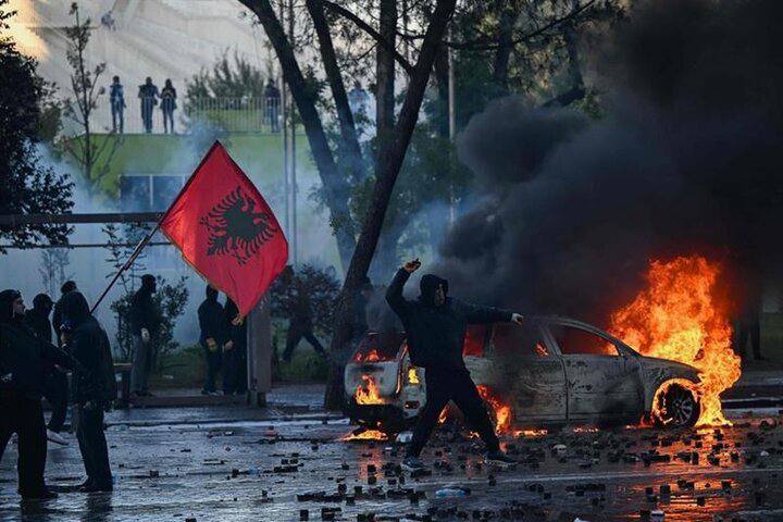 ستاد حقوق بشر ایران خواستار گفت‌وگوی آلبانی با معترضان شد