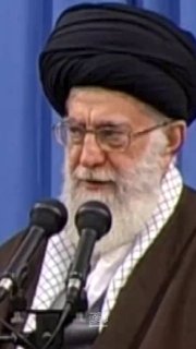 تحلیل نقدها به الگوی مداخله‌گرانه سیاست خارجی آمریکا