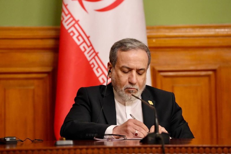 عراقچی انتخاب وزیر جدید دفاع و پشتیبانی نیروهای مسلح را تبریک گفت