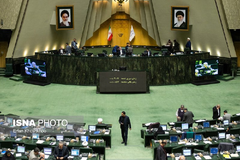 نادری: مجلس با هماهنگی دولت یک پروژه معیشت در شرایط جنگی تعریف کند