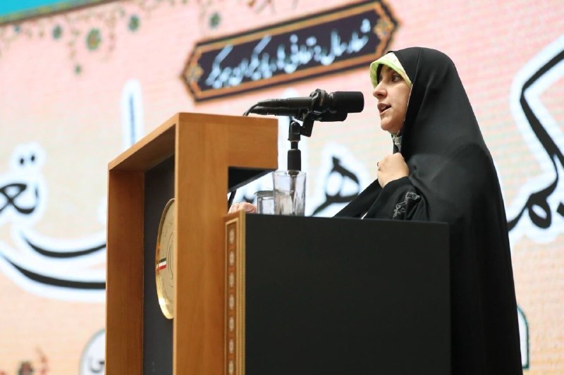 مسئولیت تربیت کودک تنها بر عهده مدرسه نیست؛ خانواده بنیادی‌ترین نهاد اجتماعی